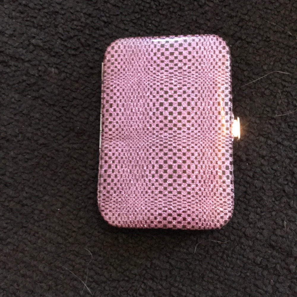 Nail kit - Picture 2 of 2